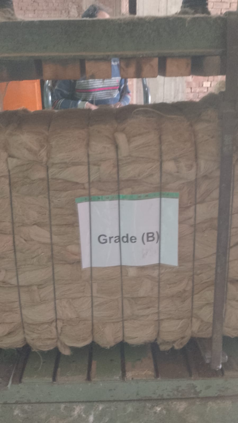 Scutched long flax fiber Grad B to produce linen fabric